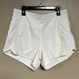 Lululemon off white shorts size 8